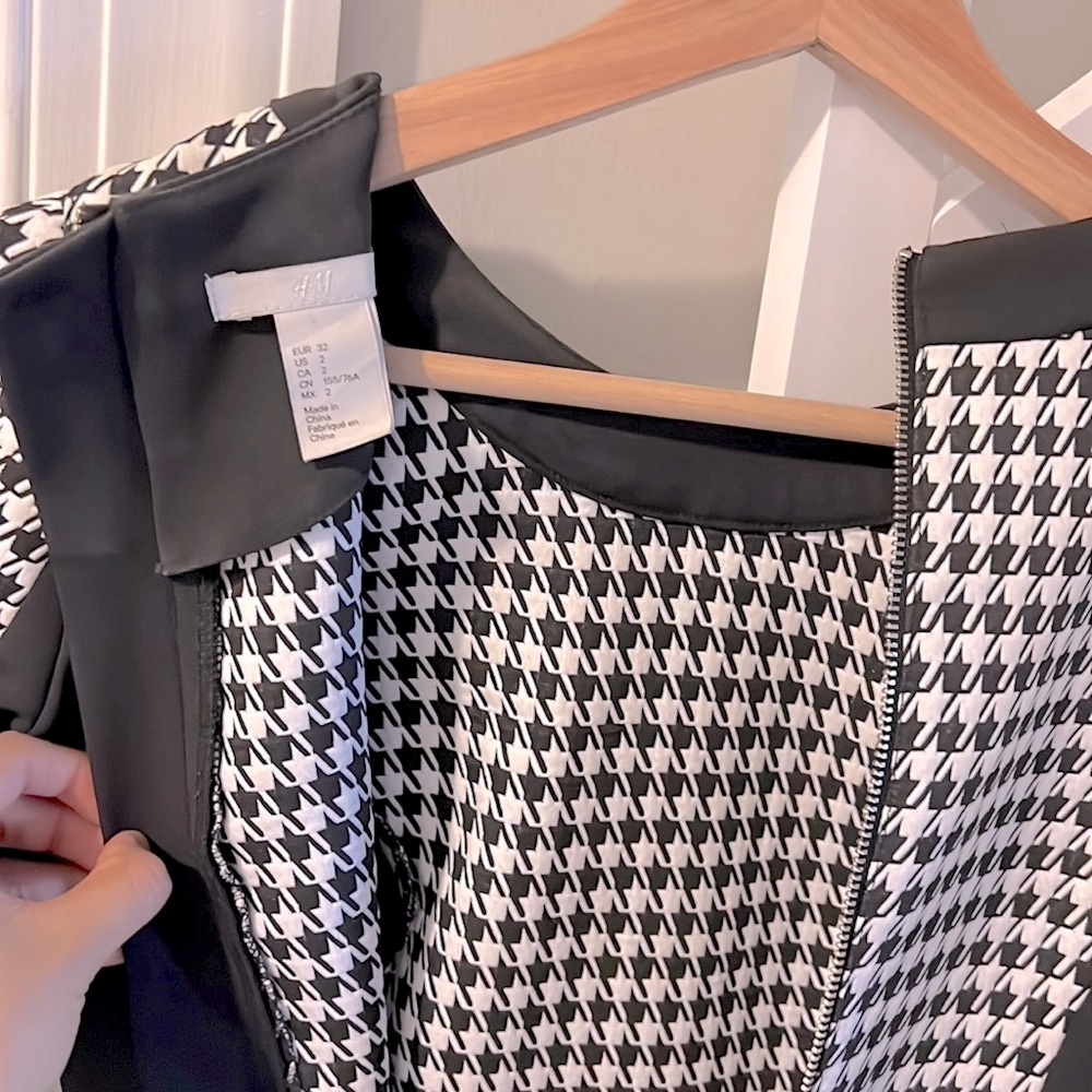 Houndstooth Dress - Picture 7 of 9